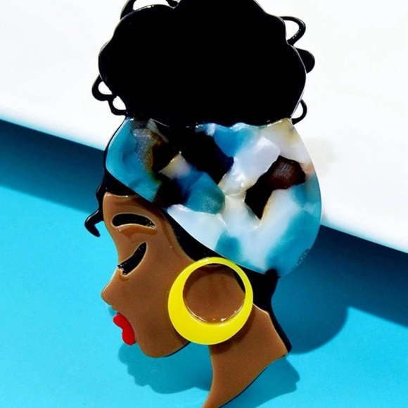 Modern Lady Brooch - Picture 2 of 2